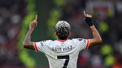Liverpool Tumbangkan MU di Old Trafford
