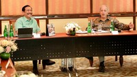 Investor kawakan Amerika Serikat (AS) Ray Dalio dikabarkan batal menjadi Dewan Penasihat Badan Pengelola Investasi Daya Anagata Nusantara (Danantara). Kabar ini muncul setelah Dalio dua bulan yang lalu diumumkan secara resmi masuk sebagai Dewan Penasihat. Dok. Kemenko Marves