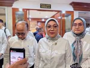 Menaker Buka Suara Soal Kelas Menengah Turun Kasta, Siapkan Jurus Ini