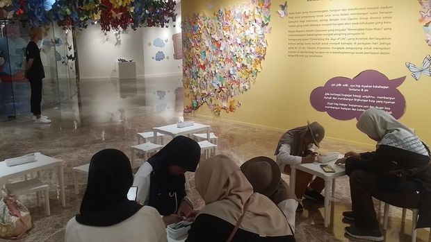 Pameran 'Catching a Butterflies' di Ciputra Artpreneur