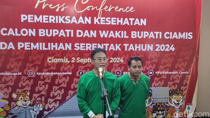 Pasangan bakal calon satu-satunya Pilbup Ciamis Herdiat-Yana jalani pemeriksaan kesehatan.