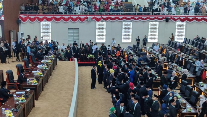 Pelantikan Anggota DPRD Banten 2024-2029 (Bahtiar/detikcom)
