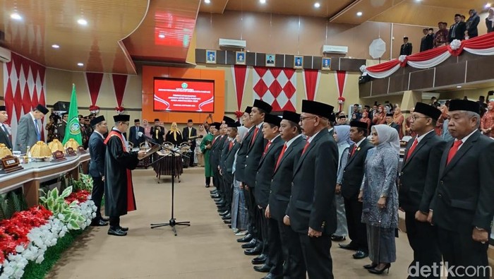 Pelantikan anggota DPRD Parepare Periode 2024-2029.