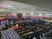 65 Anggota DPRD NTB Periode 2024-2029 Resmi Dilantik, 38 Wajah Baru
