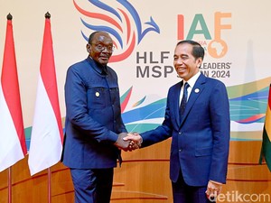 Jokowi Jajaki Kerja Sama Pertambangan Litium dengan Zimbabwe