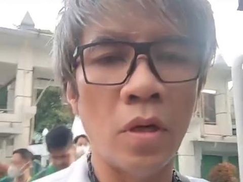 Pria yang mengaku pasiennya meninggal 2 orang karena stok obat di RSUD Pirngadi Medan habis (Dok. Tangkapan layar video viral)