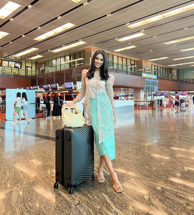 Transgender 33 tahun bertinggi 180 cm itu bercerita sudah menjalani operasi kelamin pada 2017. Ia pun sudah menikah dengan pria Singapura selama tujuh tahun. Dikatakan jika Qatrisha dan suami bertemu ketika mereka sama-sama sedang menjalani wajib militer. Foto: Instagram Qatrisha Zairyah