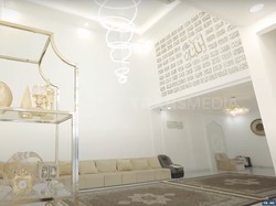 7 Potret Rumah Mewah Oki Setiana Dewi, Ruang Tamu Luas Muat 300 Orang