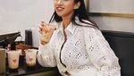 Serunya Shakilla Astari saat Ngopi di Paris
