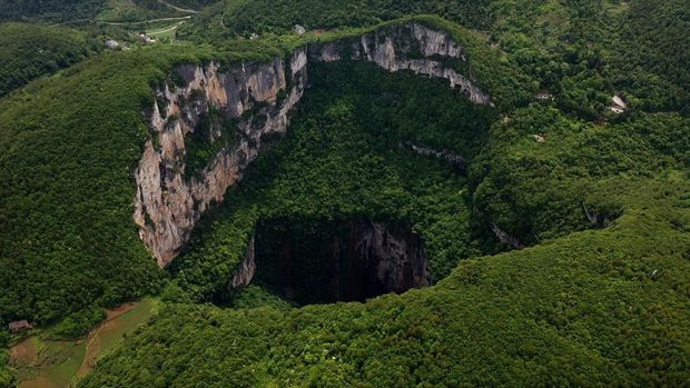 Sinkhole terbesar di dunia