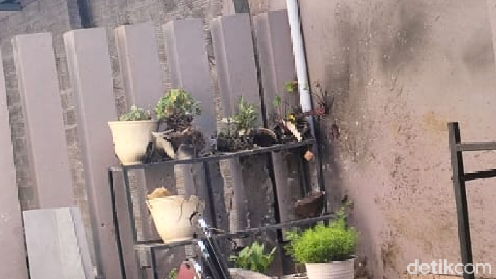 Situasi di rumah Cagub Aceh yang dilempar granat