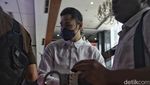 Tutupi Muka dengan Masker, Harvey Moeis Jalani Sidang Lanjutan