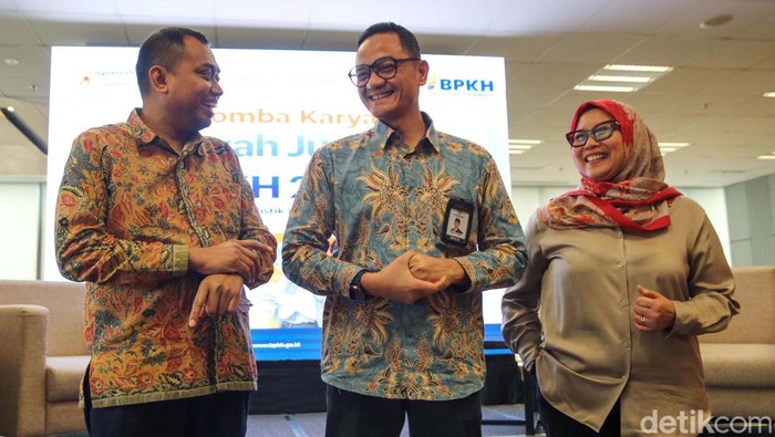 Anugerah Jurnalistik 2024, Angkat Kisah BPKH Tujuh Tahun Menjaga Amanah Badan Pengelola Keuangan Haji (BPKH) menggelar Anugerah Jurnalistik BPKH 2024. Acara ini dibuat sebagai rangkaian perayaan milad BPKH yang memasuki usia ke-7 tahun.