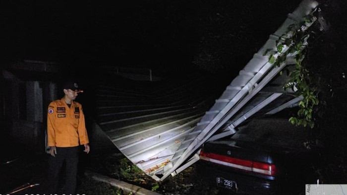 Bencana Alam Ganas Melanda Cibungbulang Bogor, Rusak Rumah dan Usaha Kecil