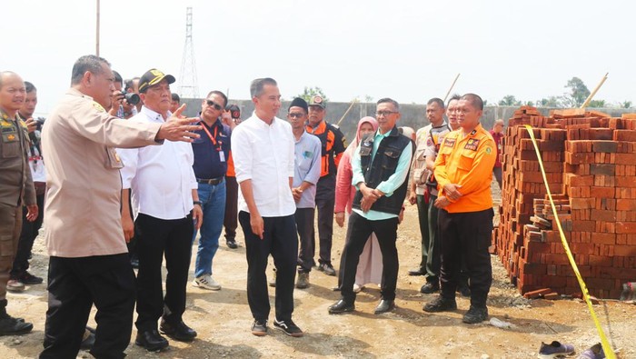 Presiden Kunjungi Lokasi Tragedi Bangunan Runtuh di Bogor, 2 Nyawa Melayang Akibat Angin Kencang