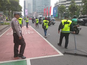 Ditlantas Polda Metro Sisir Ranjau Paku, Amankan Perjalanan Paus Fransiskus