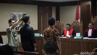 Budi Said menjalani sidang perkara korupsi terkait jual-beli emas Antam di Pengadilan Tindak Pidana Korupsi (Tipikor), Jakarta, Selasa (3/9/2024). Sidang mengagendakan pemeriksaan saksi dari jaksa penuntut umum (JPU), yakni Yosep Purnama (Vice President Precious Metal Sales and Marketing PT Antam) dan Muhammad Adityo Kusumowardhono (Sales and Marketing Senior Manager Antam).  