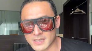 7 Foto Before Vs After Indra Bruggman Usai Jalani Oplas, Wajah Masih Bengkak