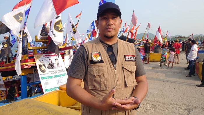 Komisioner KPU Bandar Lampung Fery Triatmojo dipecat karena janjikan suara banya ke caleg