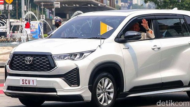 Paus Fransiskus telah tiba di Indonesia, Selasa (3/9/2024).
