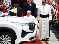 Paus Fransiskus Pilih Naik Kendaraan Sederhana, Menag Yaqut: Ini Patut Dicontoh