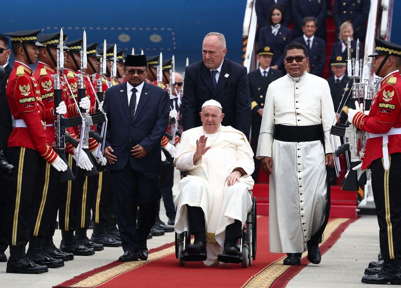 Pope Francis arrives at Soekarno-Hatta International Airport in Tangerang near Jakarta, Indonesia, September 3, 2024. REUTERS/Guglielmo Mangiapane