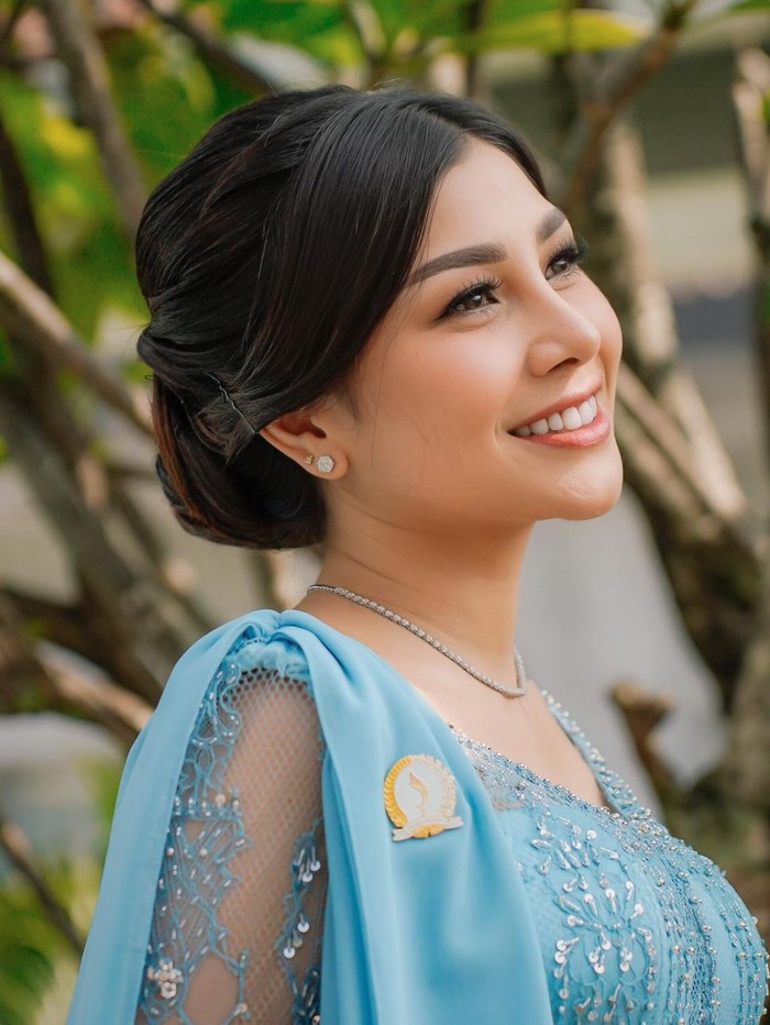 Nisya Ahmad Nisya Ahmad