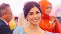 Waketum PAN, Viva Yoga, Thoriqoh bakal dapat tugas spesial dari partai, tapi belum dijelaskan lebih lanjut apa tugas tersebut. Bu Thoriqoh resmi mundur karena akan mendapatkan penugasan dari partai ke tempat yang baru, kata Viva Yoga pada Selasa (3/9/2024). Foto: Instagram/@nissyaa