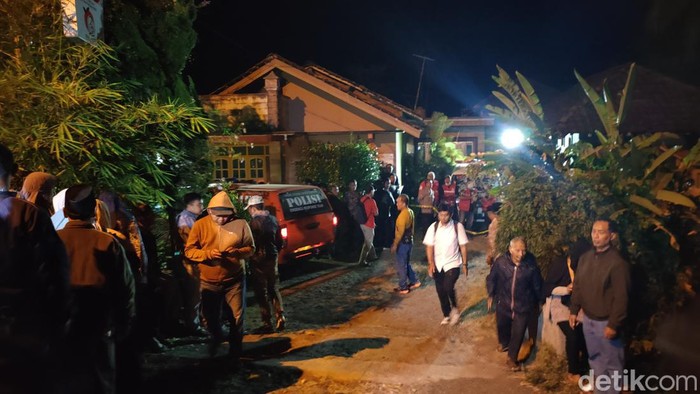 Suasana TKP polisi meninggal dunia di Dusun Gendu, Kalurahan Jatimulyo, Kapanewon Girimulyo, Kulon Progo, Selasa (3/9/2024).
