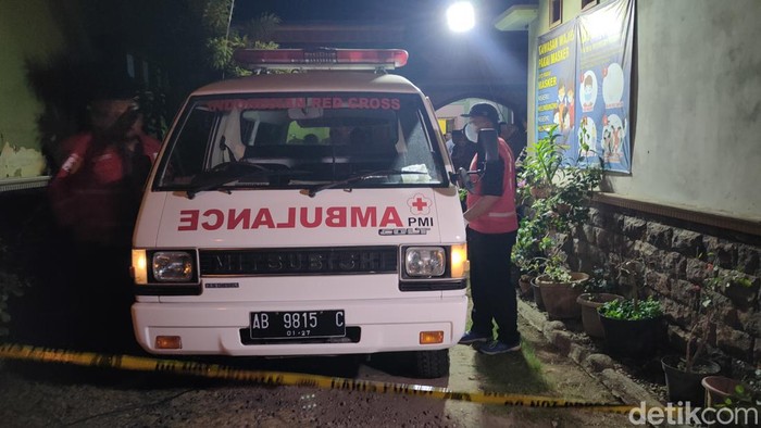 Suasana TKP polisi meninggal dunia di Dusun Gendu, Kalurahan Jatimulyo, Kapanewon Girimulyo, Kulon Progo, Selasa (3/9/2024).