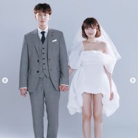 Tak sedikit penggemar yang menentang hubungan HyunA dengan Yong Junhyung. Pasalnya Yong Junhyung hengkang dari grup KPop HIGHLIGHT setelah terseret skandal prostitusi Burning Sun pada 2019. Foto: dok. Instagram @hyunah_aa