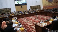 Menurutnya, untuk mencapai target realisasi investasi ini dibutuhkan dukungan pembiayaan lebih besar pada unit eselon pertama. Hal ini terdiri dari kedeputian perencanaan, hilirisasi, pengembangan, promosi, kerja sama, pelayanan, pengadaan pelaksanaan, Teknologi informasi yang dimana untuk penyempurnaan OS dan kesekretariatan tidak akan berjalan dengan efektif.  