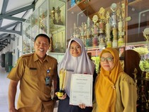 Moncer! 15 Tim Siswa SMAN 5 Surabaya Boyong Juara Inovasi Internasional