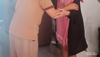 Penyambutan oleh mama pendeta