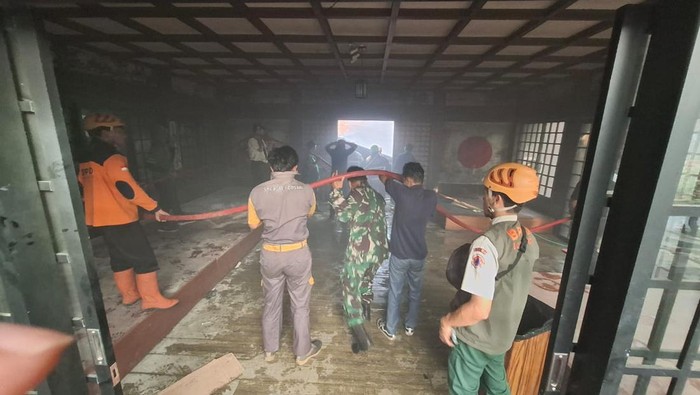 Wahana Zona Hantu Jepang the legend Star di Jatim Park 3 yang terbakar