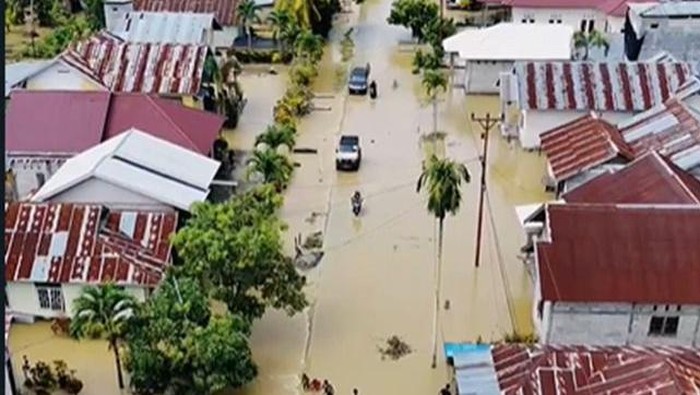 Banjir di Kecamatan Suasu, Kabupaten Parigi Moutong.