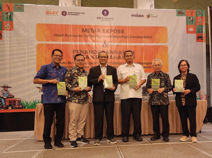 buku pertanian cerdas iklim