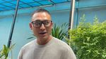 Penampilan Indra Bruggman Pascaoperasi Plastik Kantung Mata