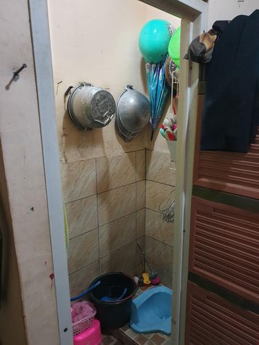 Kamar Mandi di Kampung Gembira Gembrong
