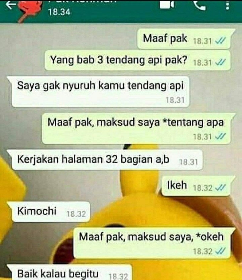 Kelakuan kocak mahasiswa dan dosen berikut ini bikin nyengir bacanya. Yang mau share pengalaman lucu, boleh tulis di kolom komentar, ya!