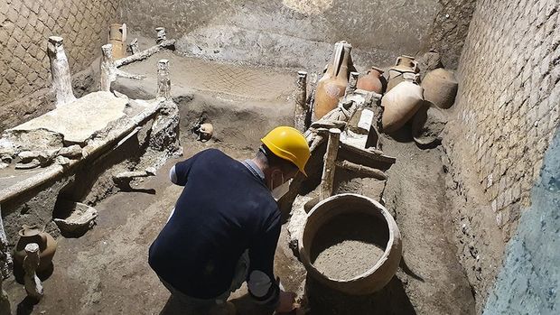 Kondisi di dalam 'ruang budak' yang ditemukan para arkeolog pada sebuah vila di Pompeii.