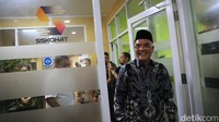 Pansus Angket Haji itu tiba di Kantor Siskohat dan dipimpin oleh Wakil Ketua Pansus Marwan Dasopang.