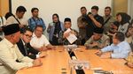Momen Pansus Haji DPR Sidak Kantor Siskohat Kemenag