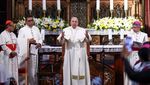 Momen Paus Fransiskus Bertemu Umat Katolik di Gereja Katedral Jakarta