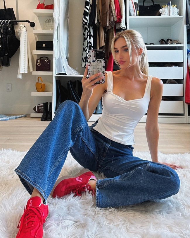 Pada Wimbledon 2024 yang berlangsung pada Juli lalu, Zverev mengeluhkan suara berisik dari pihak lawannya yang mana tempat di mana Morgan duduk. Karena itu, kehadiran Morgan di pertandingan Fritz melawan orang yang sama di US Open pun jadi sorotan. Foto: Instagram Morgan Riddle