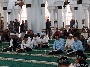 Paslon Gubenur Aceh Ikut Uji Mampu Baca Al-Quran