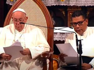Paus Fransiskus Bersyukur Keluarga di Indonesia Punya Banyak Anak