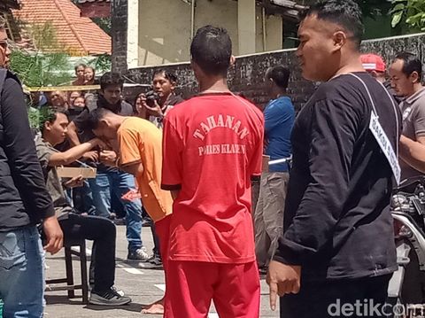 Reka ulang kasus pencurian dan pembunuhan nenek buyut di Delanggu, Klaten, Rabu (4/9/2024).