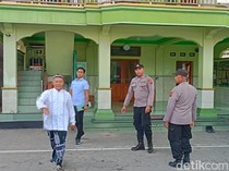 Terekam CCTV! Maling Tukar Sepeda Ontel dengan Ontel Lain di 2 Masjid Klaten