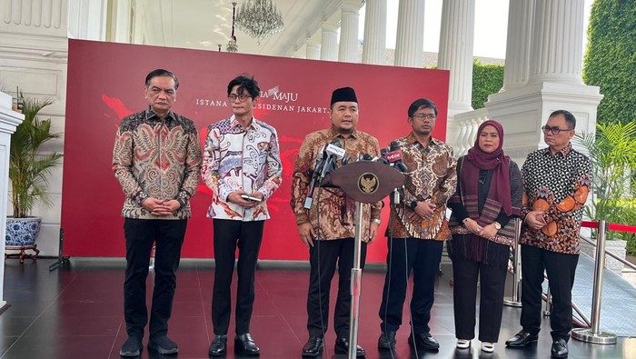 Pengurus KPU RI menghadap Presiden Jokowi di Istana
